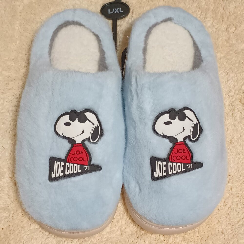 NWT ~ Snoopy (L/XL) Sherpa Fleece Lined Plush Scuff Slippers